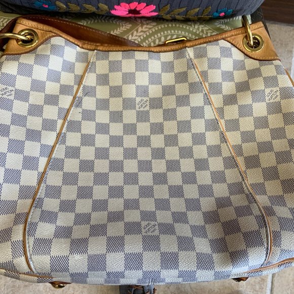 Louis Vuitton Galeria GM - Picture 6 of 6